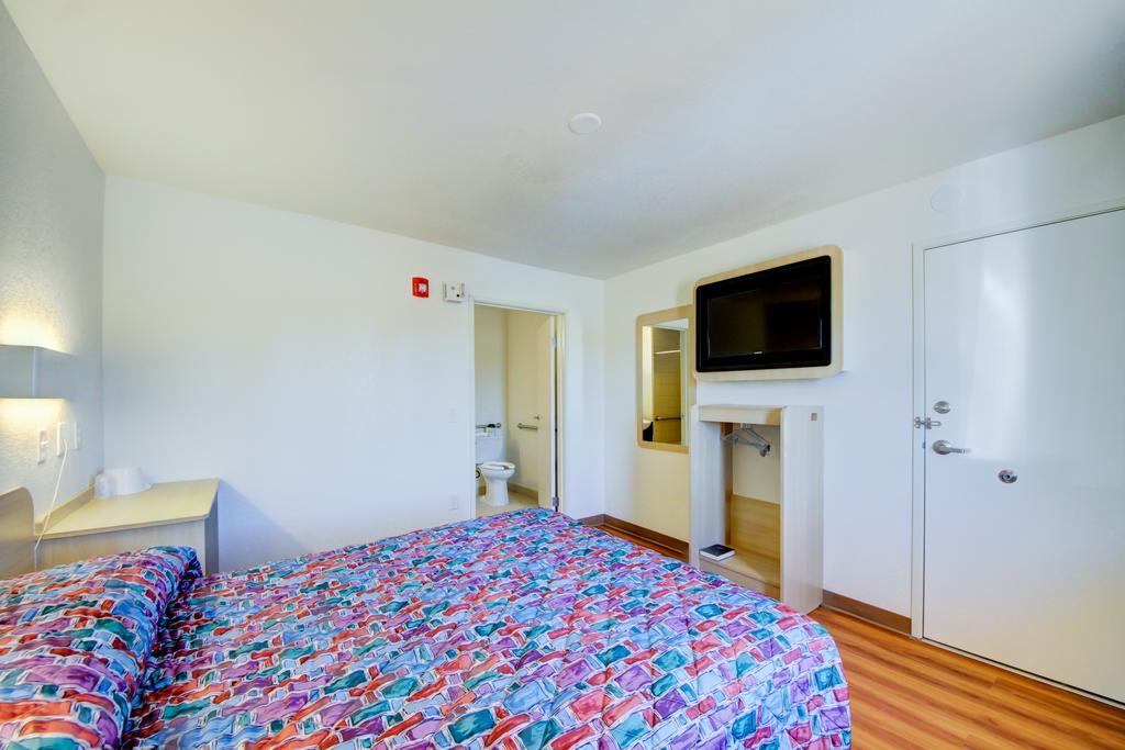 Americas Best Value Inn Stillwater Exteriör bild