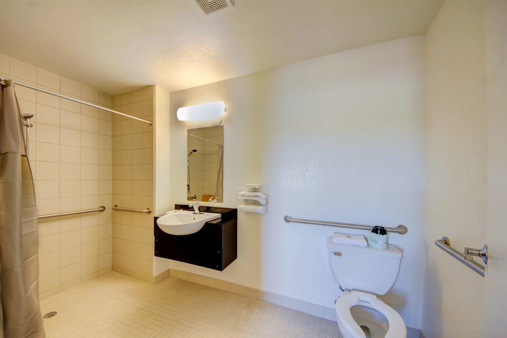 Americas Best Value Inn Stillwater Exteriör bild