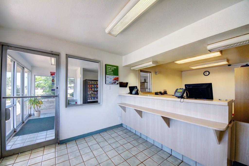 Americas Best Value Inn Stillwater Exteriör bild