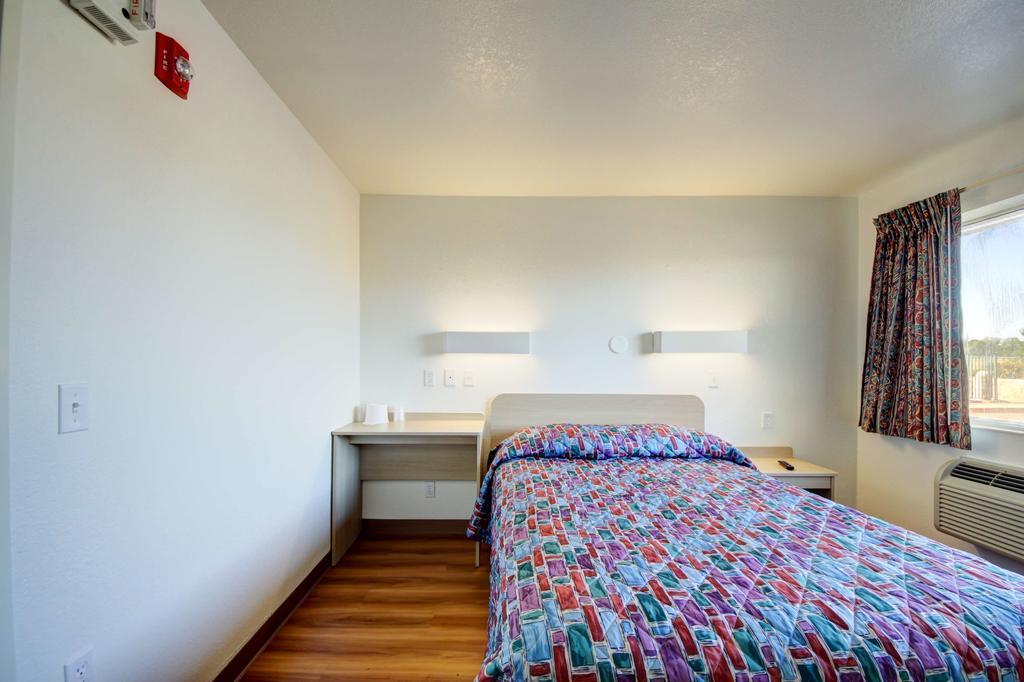 Americas Best Value Inn Stillwater Exteriör bild