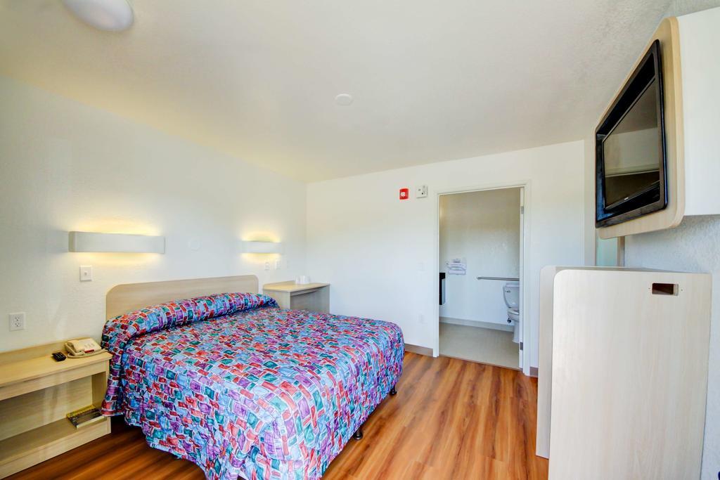 Americas Best Value Inn Stillwater Exteriör bild